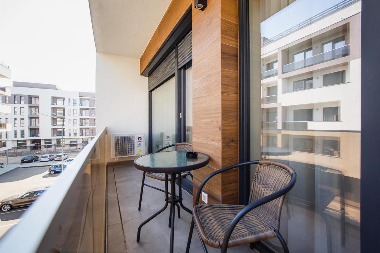 Lovely Home At West Residence Oradea Exterior photo